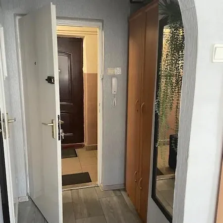 Tiny With Parking Pyskowice