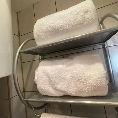 Tiny With Parking Pyskowice