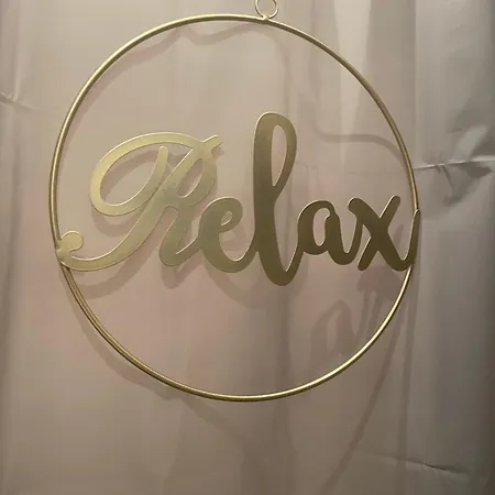 Tiny With Parking 아파트