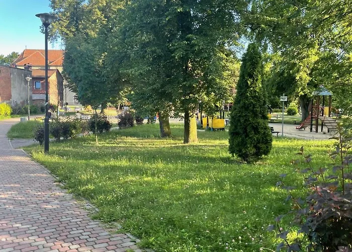 Tiny With Parking Pyskowice