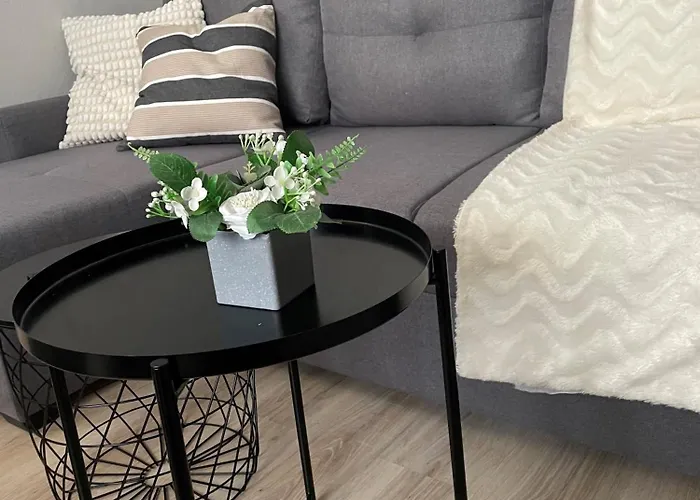 Tiny With Parking Pyskowice