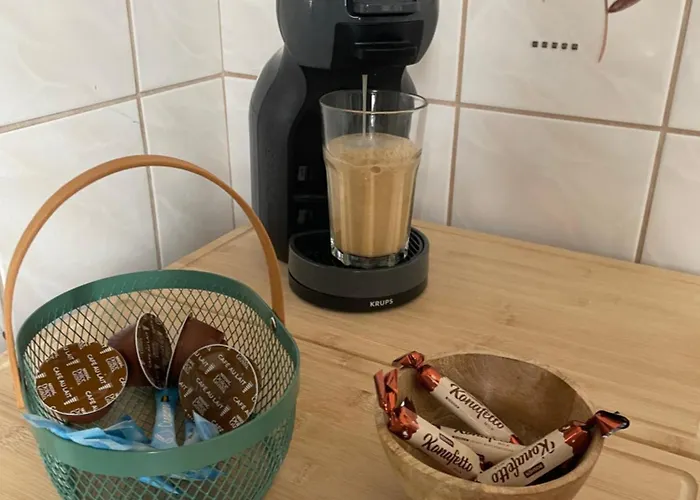 Tiny With Parking Appartement *