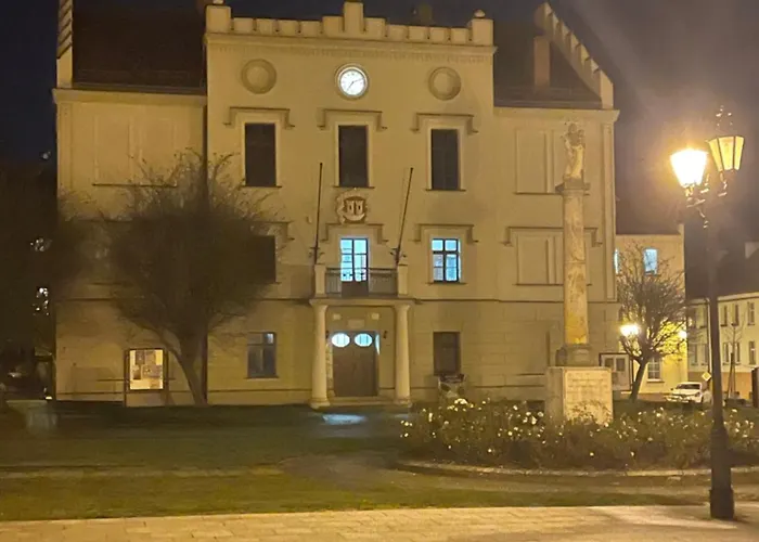 Tiny With Parking Appartement