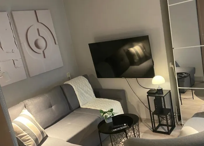 Appartement Tiny With Parking *